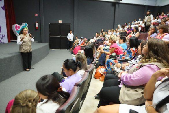 Mujeres constructoras