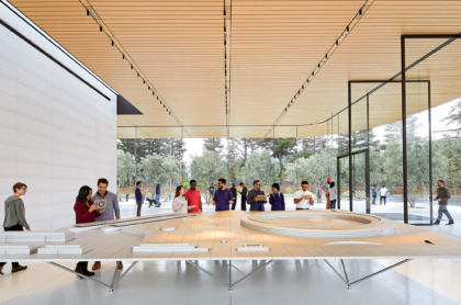 f2e86d20-a213-3300-b4e2-3a1092d51f34_Apple_Park_Visitor_Center_Explore_02_large_2x