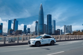 ¡El futuro llegó! Uber y Pony.ai lanzan robotaxis en Medio Oriente, y las acciones se disparan