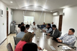 Sindicato y empresarios de Peribus acuerdan mantener diálogo ante SETRAN