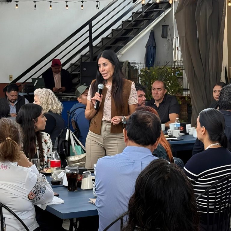 Fortalecen lazos por el empleo formal: Liliana San Martín dialoga con restauranteros en San Juan del Río