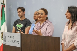 «Festejo sin pólvora»: Claudia Díaz y activistas exigen no usar pirotecnia en los 300 años de Los Arcos de Querétaro