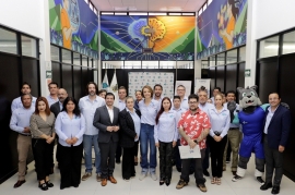 Arte y ciencia se encuentran: Inauguran el mural «Convergencia» de Daniel Rosas «Maze» en la UTC