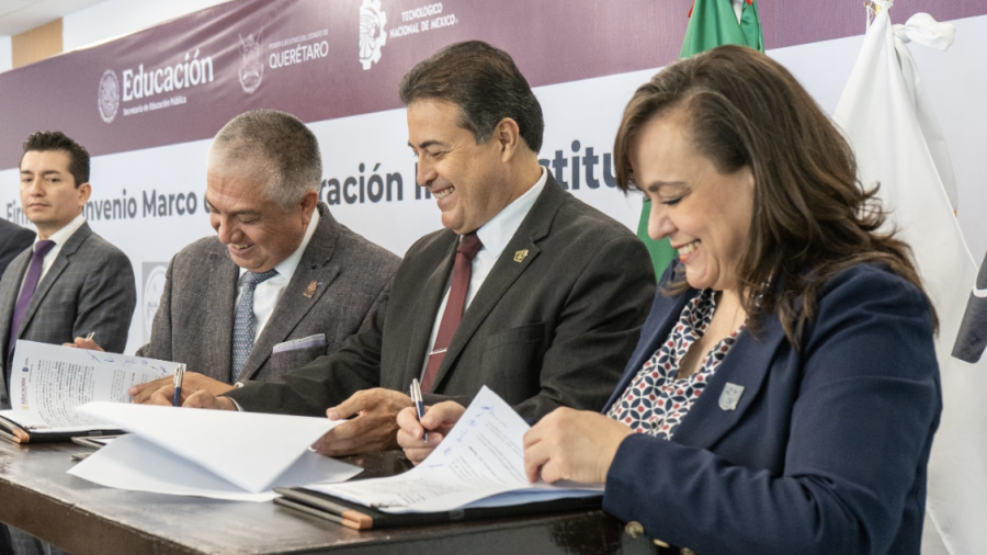 Firma de acuerdo interinstitucional