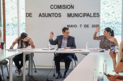 Comisión-de-Asuntos-Municipales-1-600x400