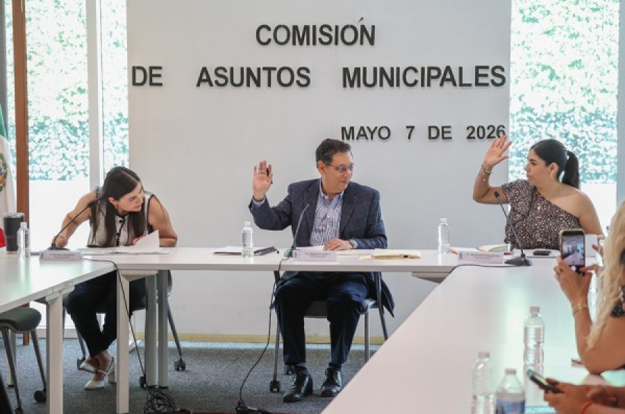 Freno al «presidencialismo» municipal: Ulises Gómez propone foros regionales para fortalecer a los Cabildos