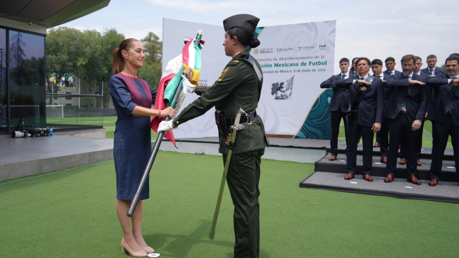 Tlalpan, Ciudad de México. 8 de junio 2026. La presidenta constitucional de los Estados Unidos Mexicanos, la Doctora Claudia Sheinbaum Pardo en Abanderamiento de la Selección Mexicana de Fútbol. Foto: Hazel Cárdenas/Presidencia
