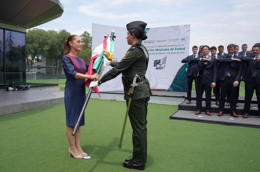 Tlalpan, Ciudad de México. 8 de junio 2026. La presidenta constitucional de los Estados Unidos Mexicanos, la Doctora Claudia Sheinbaum Pardo en Abanderamiento de la Selección Mexicana de Fútbol. Foto: Hazel Cárdenas/Presidencia