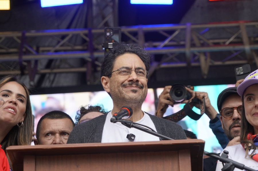MORENA respalda a Iván Cepeda
