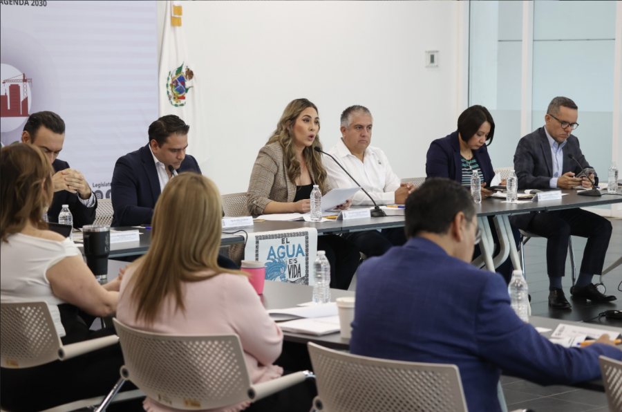 Andrea Tovar presenta ruta de trabajo