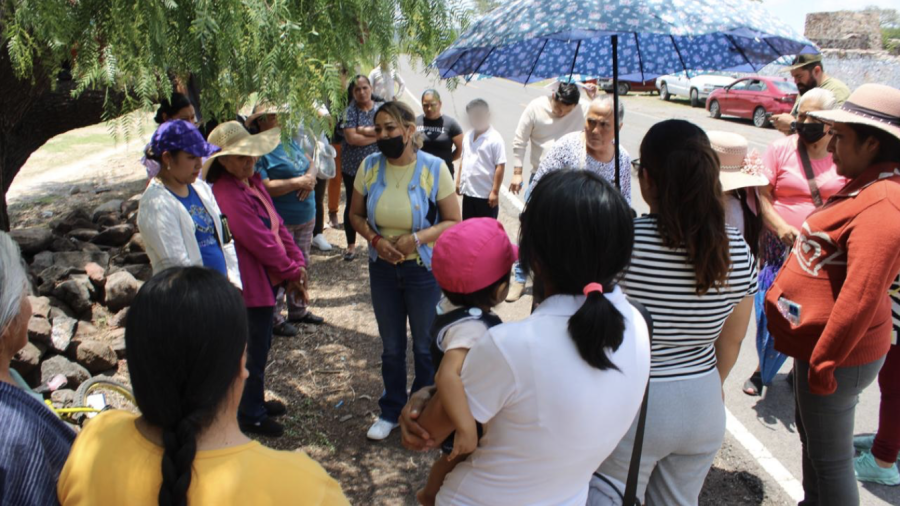 Ginna Guzmán hace entrega de tanques de agua a bajo costo