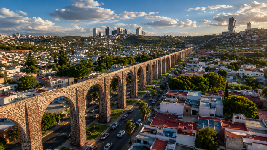 Arcos de qro - agua hay esperanza