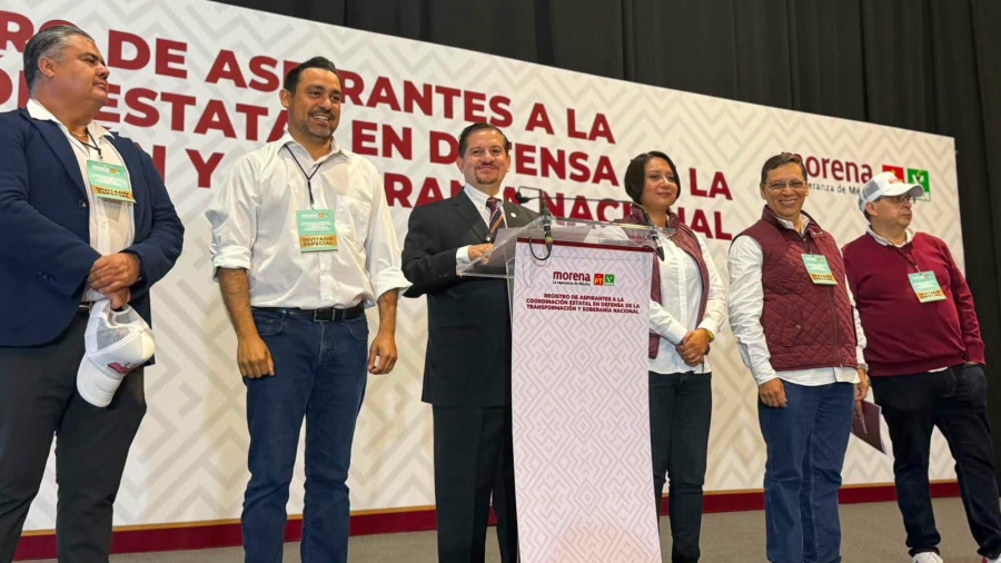 Luis Humberto se inscribe para contender por la Gubernatura