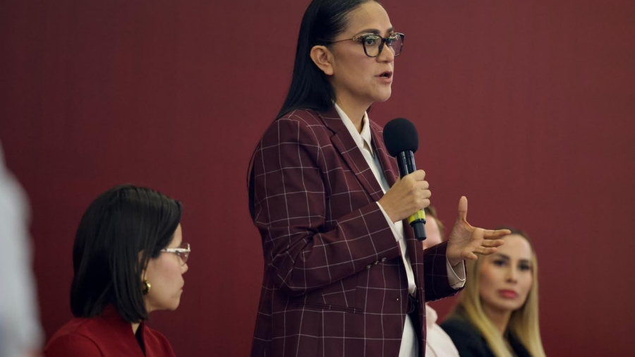 Ariadna Montiel exige agua limpia para los jaliscienses