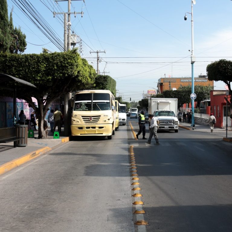 La tarjeta llega al camión; el buen servicio sigue esperando