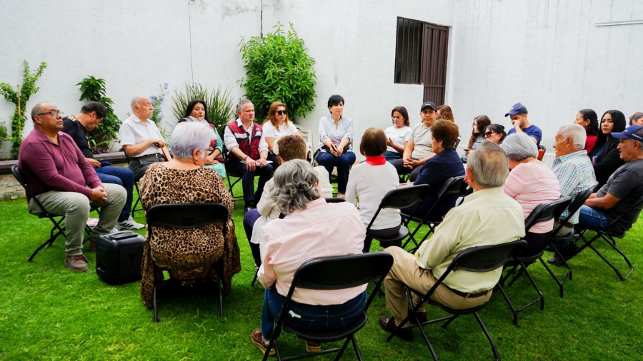 Santiago Nieto se acerca a la clase media