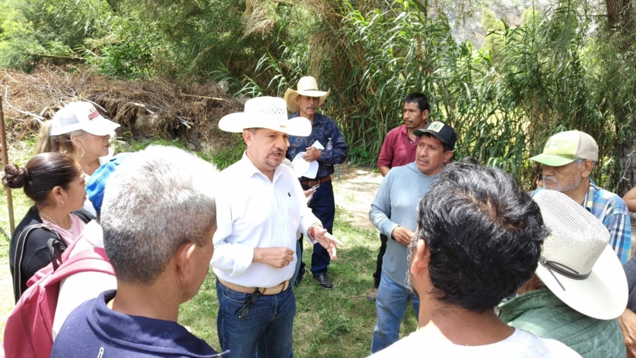 Luis Humberto Fernández visita Peñamiller