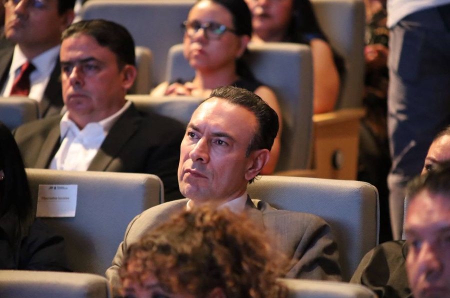 Diputados locales y nacionales de morena publican desplegado a favor de la soberanía nacional