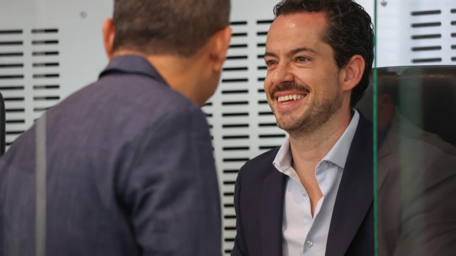 Paul Ospital alerta por ley mordaza