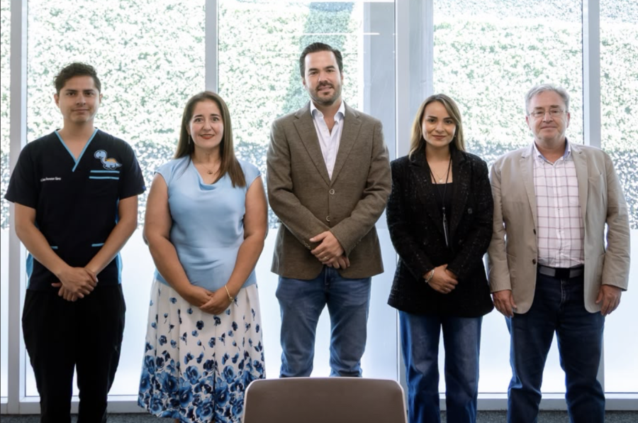 Mauricio Cardenas escucha propuestas para que la ley olí sea una realidad