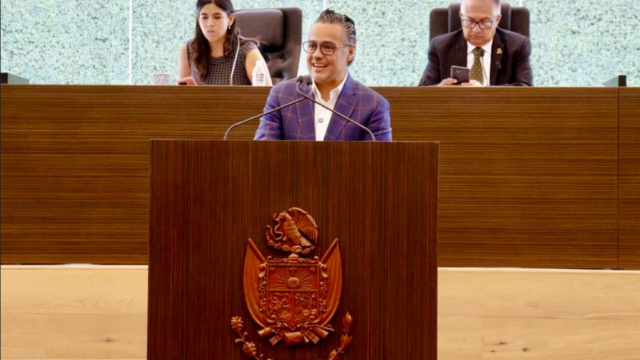 El diputado local Enrique Correa Sada fijando su posicionamiento a favor para que que su iniciativa de Celebrar el día del Bienestar del Perro