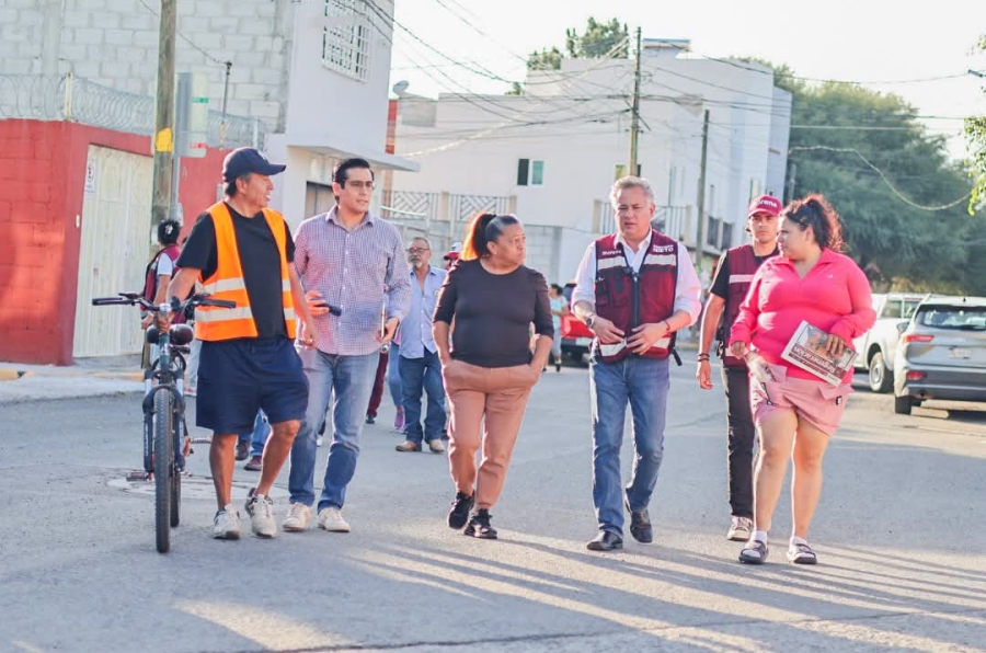 Santiago nieto dice que el sigue en morena y que los del PT son sus fans y esta bien