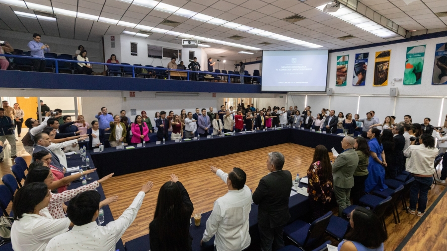 Comunidad UAQ reunidos para discutir y aprovar distintas disposiciones