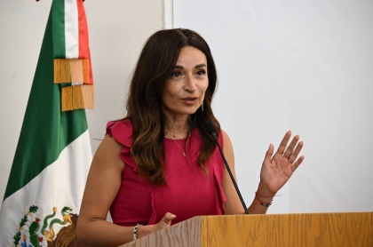 Laura Ballesteros acompaño a la diputada local Tere Calzada urante su 2do informe