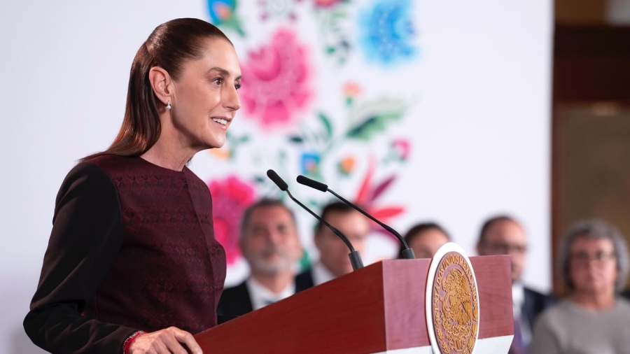 La Presidenta Sheinbaum durante la presentación del paquete económico 2027