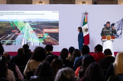 La Presidenta Sheinbaum durante la presentación de avances de la obra del Tran del norte