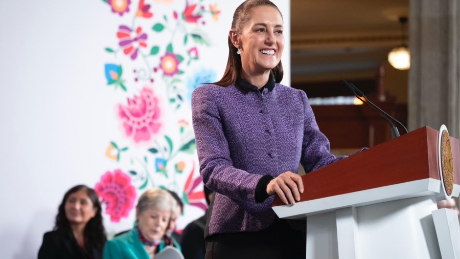 La Presidenta de México durante su conferencia de prensa Mañanera en Palacio Nacional