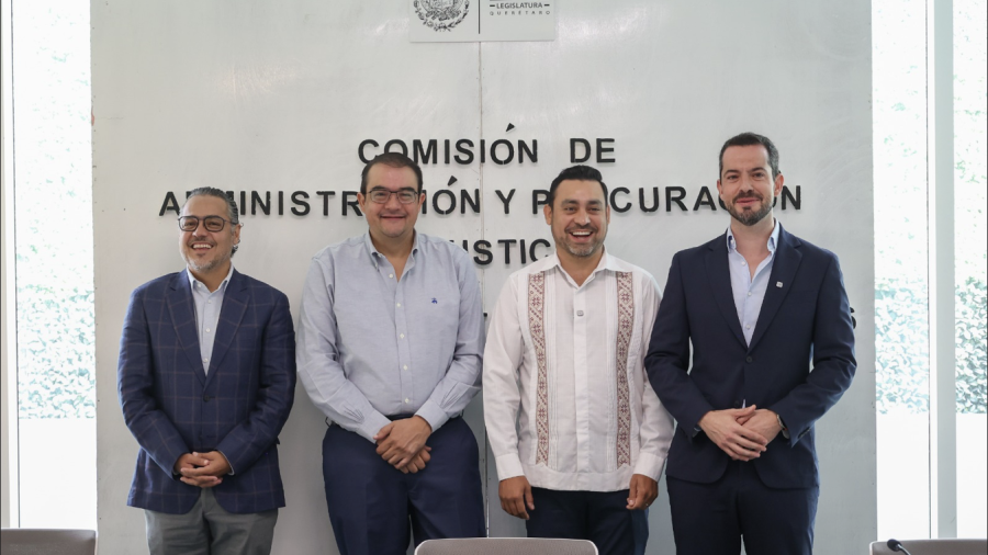 Diputados Locales del Estado de Querétaro en comisión de administración y procuración de justicia