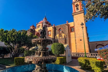 Vista desde el Jardin de la parroquia de Santo Domingo en San Juan del Río
