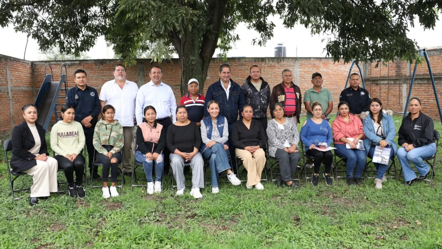 El Presidente Municipal de San Juan del Río durante la jornada comunitaria en San German