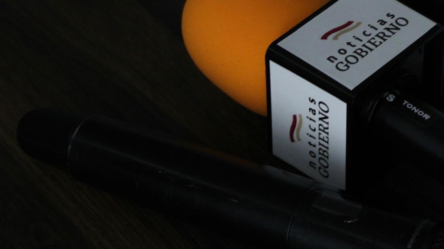 Microfono de entrevistas de noticias gobierno