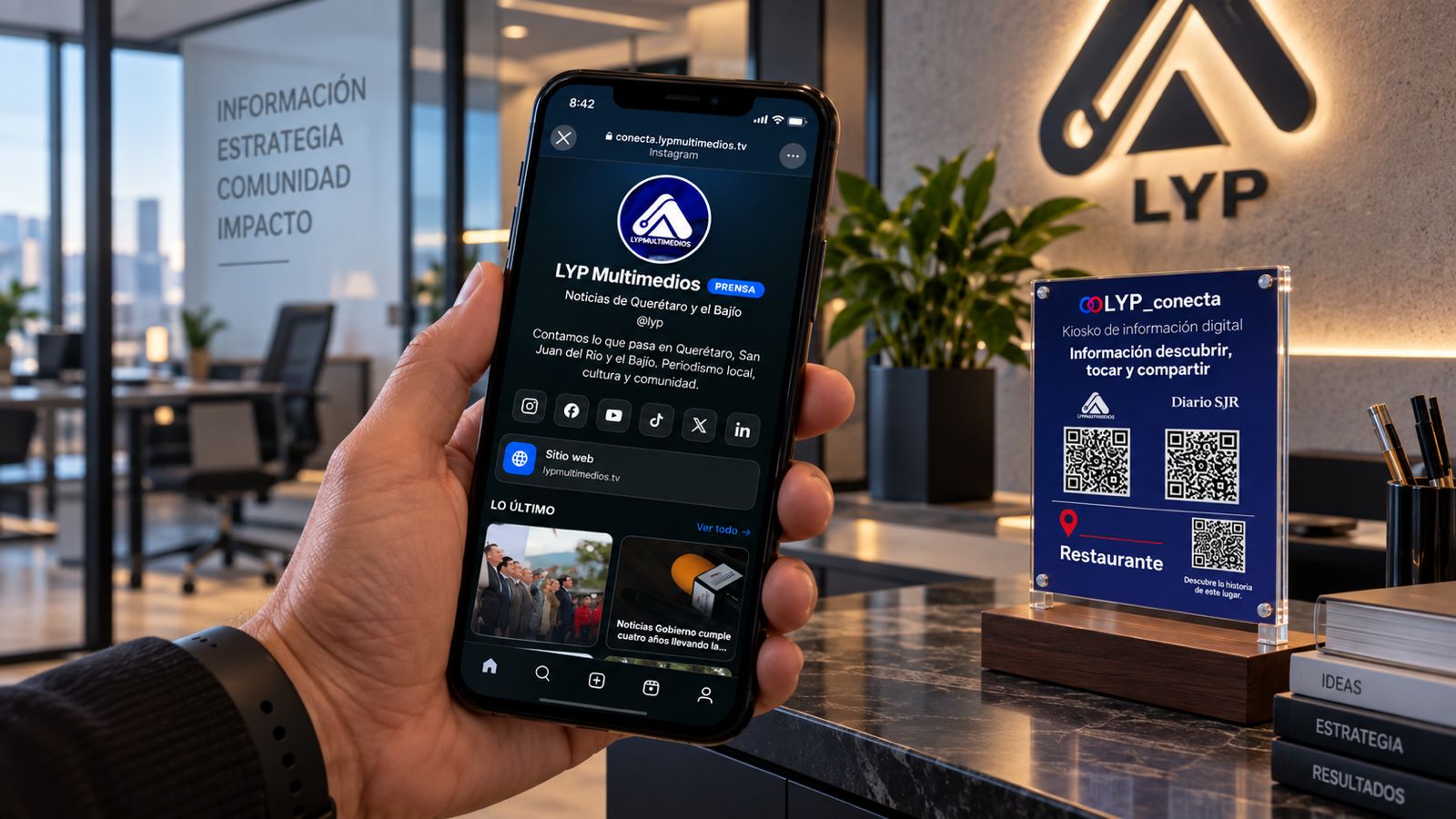 Kiosko Conecta by LYP en la recepción de una oficina