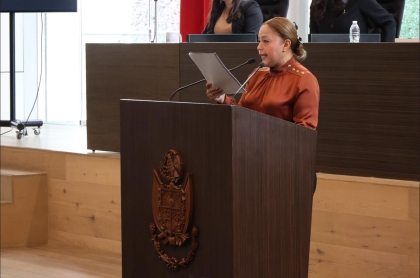 La diputada local Veronica Galicia da su posicionamiento en el pleno de congreso