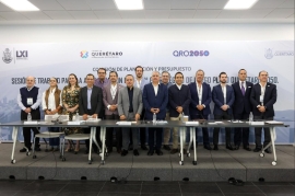 Diputados locales junto a invitados especiales durante la presentación del plan 20250