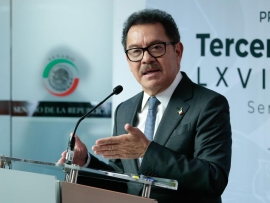 El Senador Ignacio Mier durante su posicionamiento ante la prensa