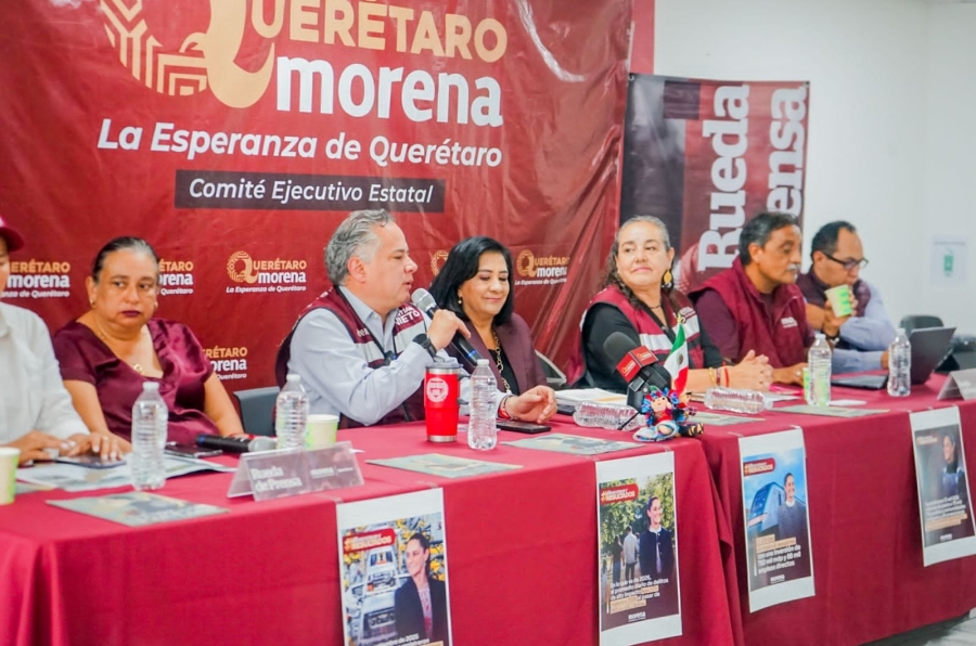 El Coordinador de la 4t en Qro durante conferencia de Prensa