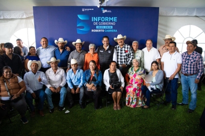 El Presidente municipal durante su tercer jornada del informe
