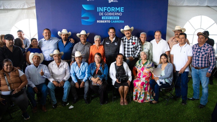 El Presidente municipal durante su tercer jornada del informe