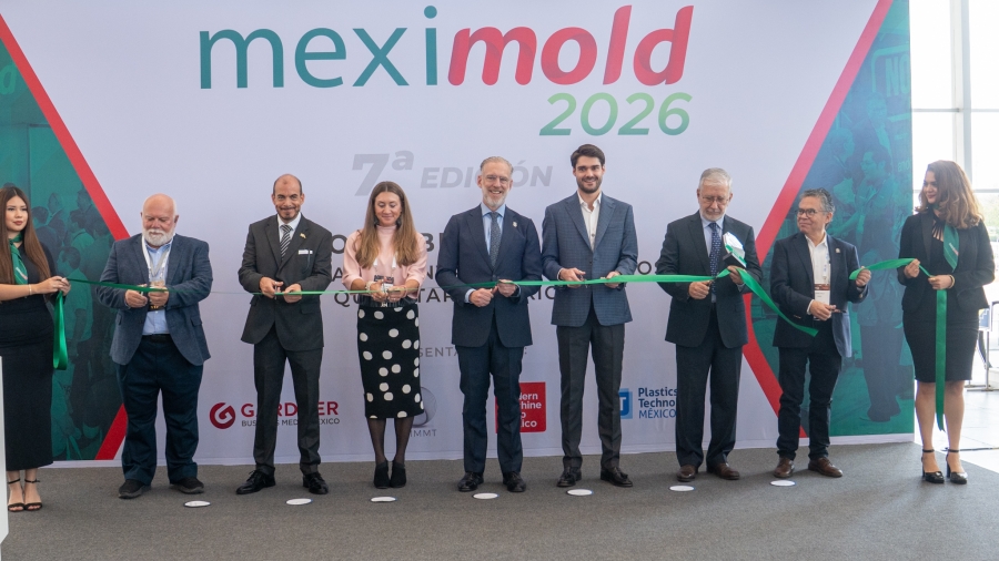 El Secretario Marco Antonio Del Prete Tercero en el corte de listón de Meximold 2026