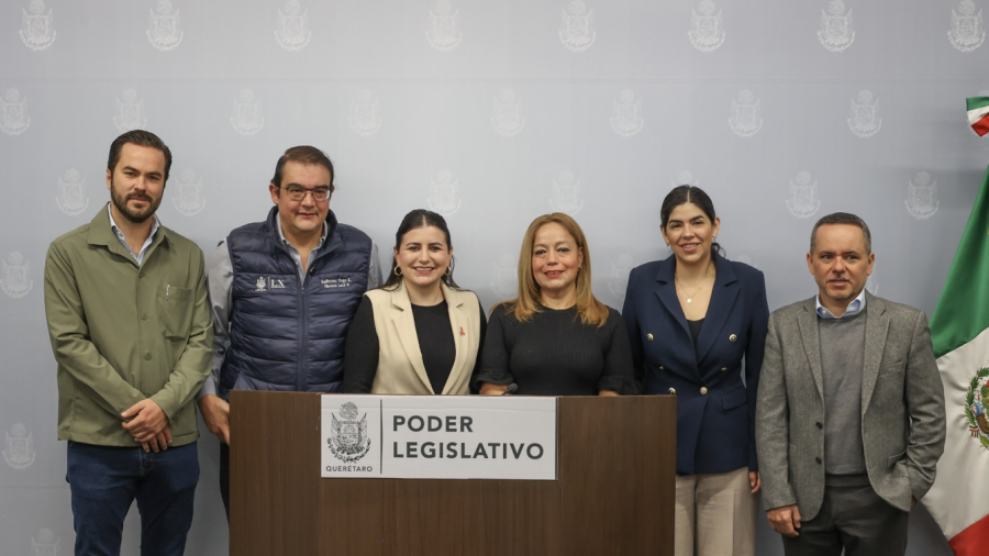 El grupo parlamentario del PAN en Querétaro en conferencia de prensa