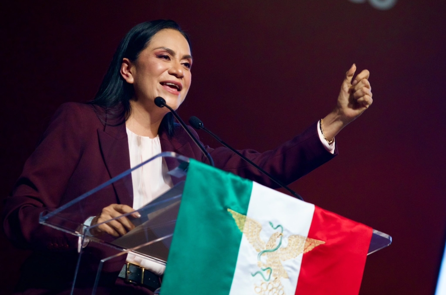 La Presidenta Nacional del Morena durante su discurso por el 15 aniversario del partido morena