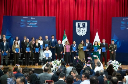 Acto solemne del 5to Informe de Gobierno de Roberto Cabrera