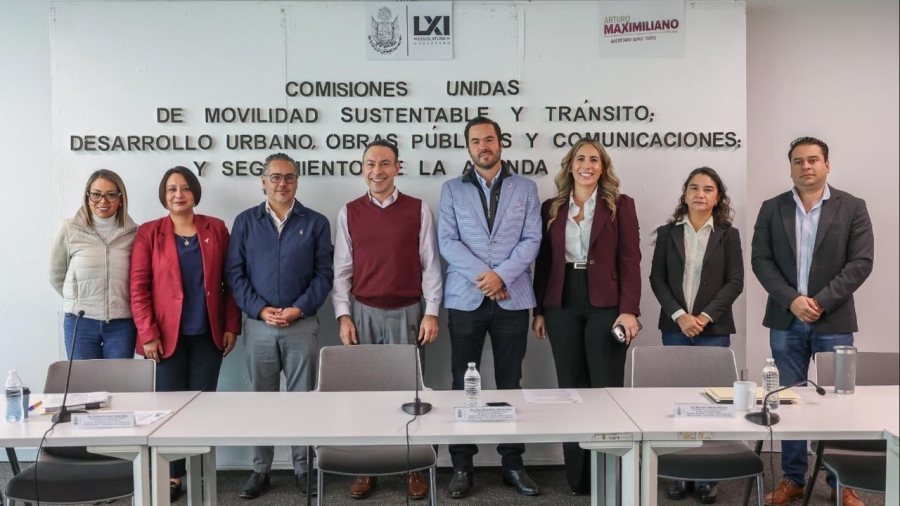 Diputadas y Diputados de Comisiones Unidas al finalizar la discusión