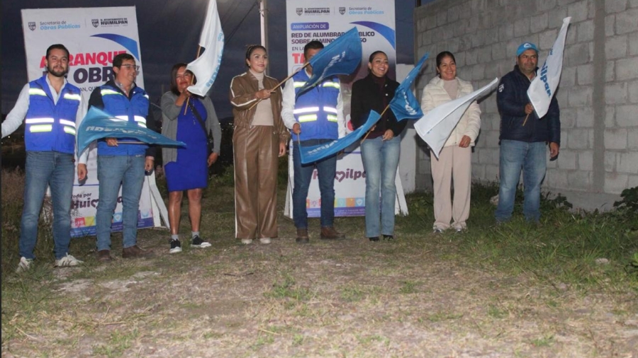 La Diputada Ginna Guzmán durante evento de inauguración de alumbrado público