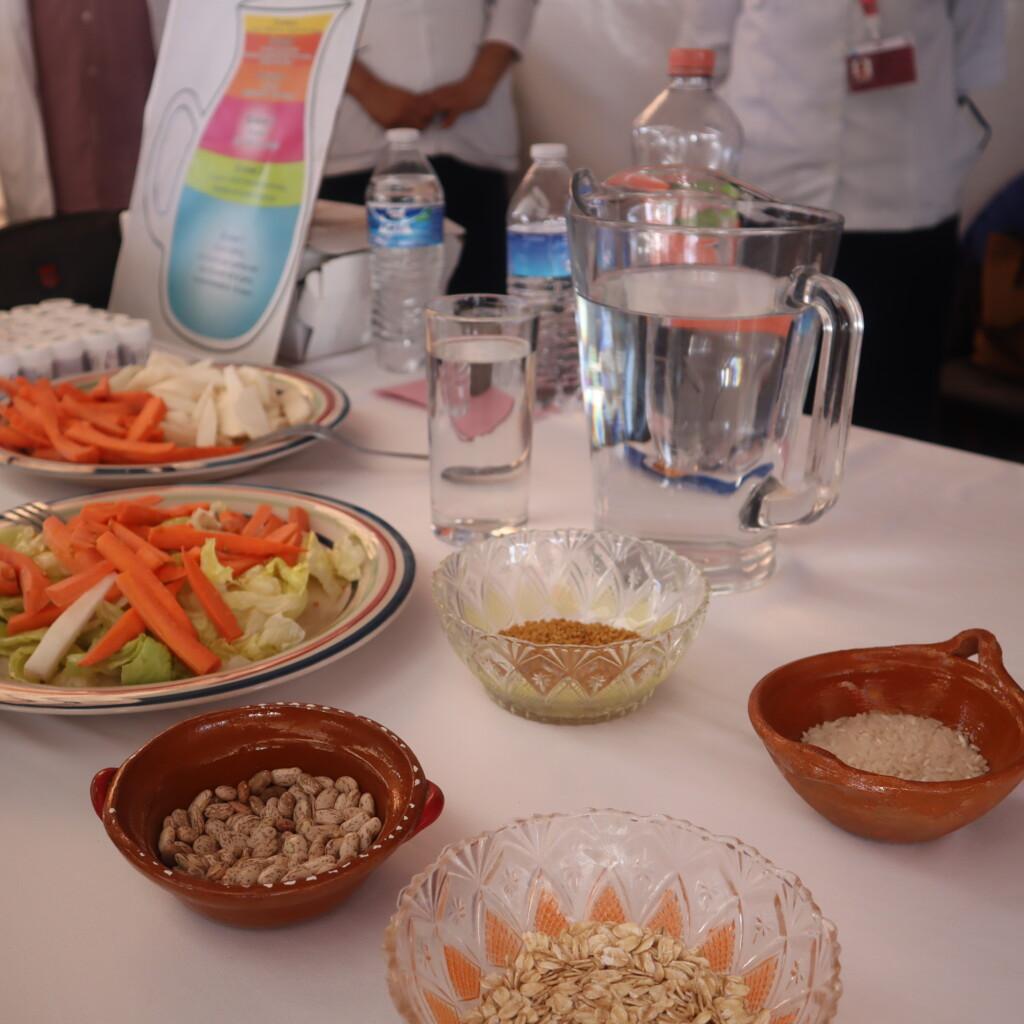 Fomenta SSH hábitos saludables entre la población. En función de orientar a la población sobre estilos de vida saludables