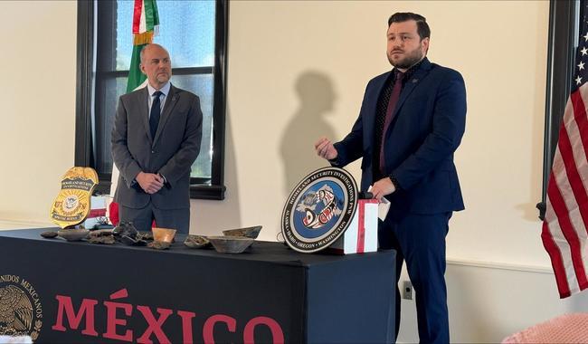 Se reciben 35 piezas arqueológicas de origen mexicano. El Gobierno de México, a través del Consulado en Seattle, Estados Unidos, recibió, en restitución, 35 piezas arqueológicas